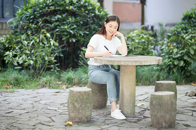 清華大學(xué)在職研究生